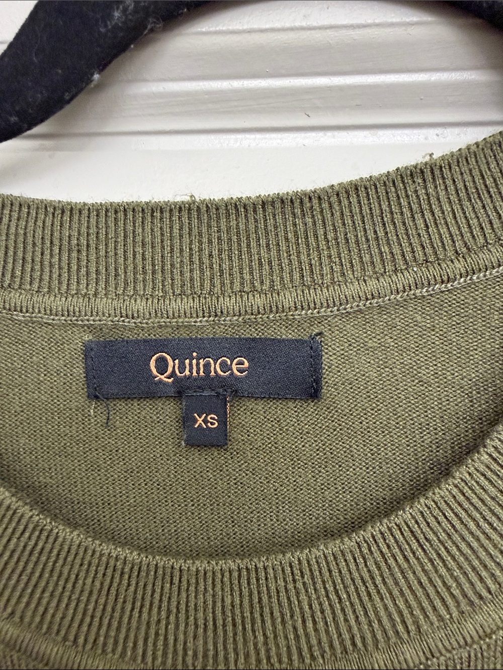 Quince Women’s Olive Green Crewneck Sweater - Picture 2 of 5